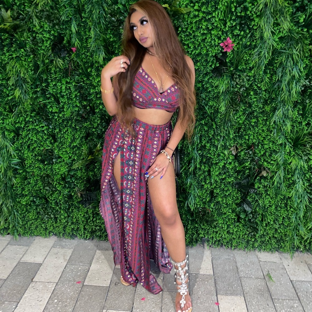 Stylish Multicolor purple Skirt Set